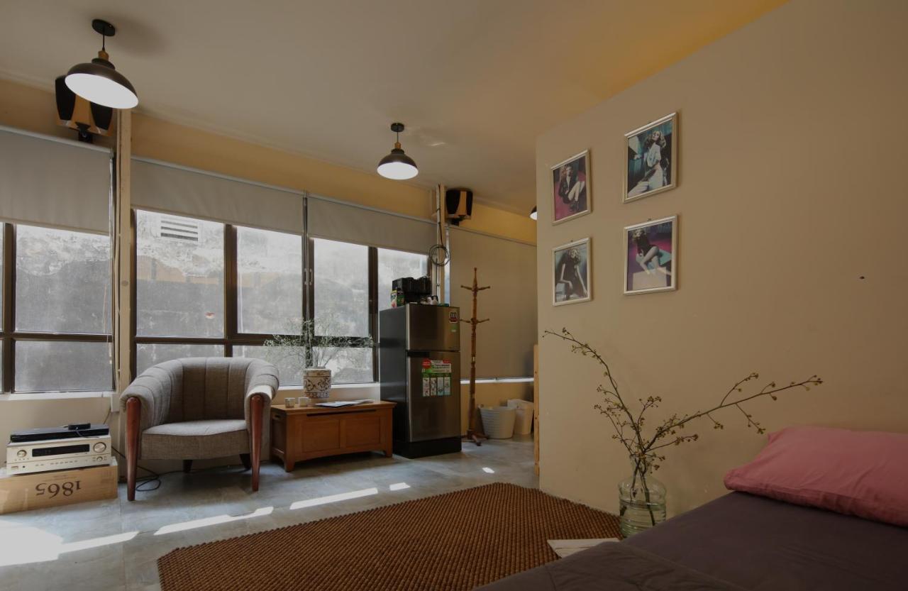 The First Ba Trieu Ha Noi Bed and Breakfast Hanoi Exteriör bild